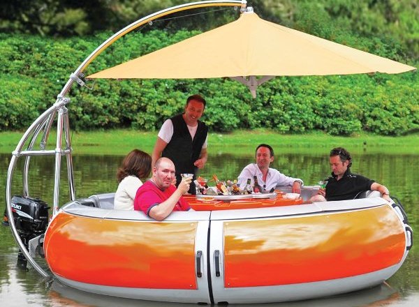 Barbeque Dining Boat