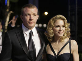  (Madonna)    (Guy Ritchie)