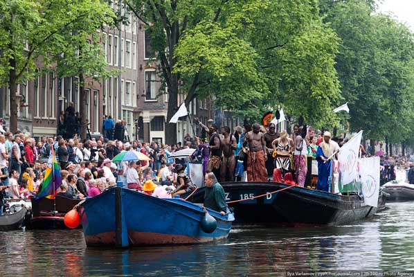   Canal Parade