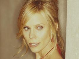   (Cheryl Hines)